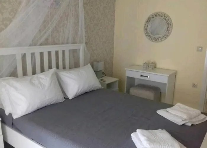In With Stunning Sea Views Appartamento